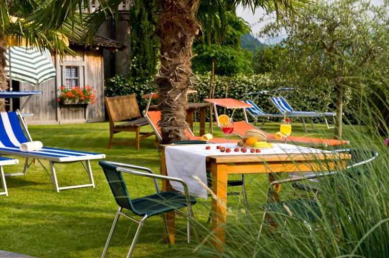 Hotel-Garni Ehrenfels Schenna Exterior photo